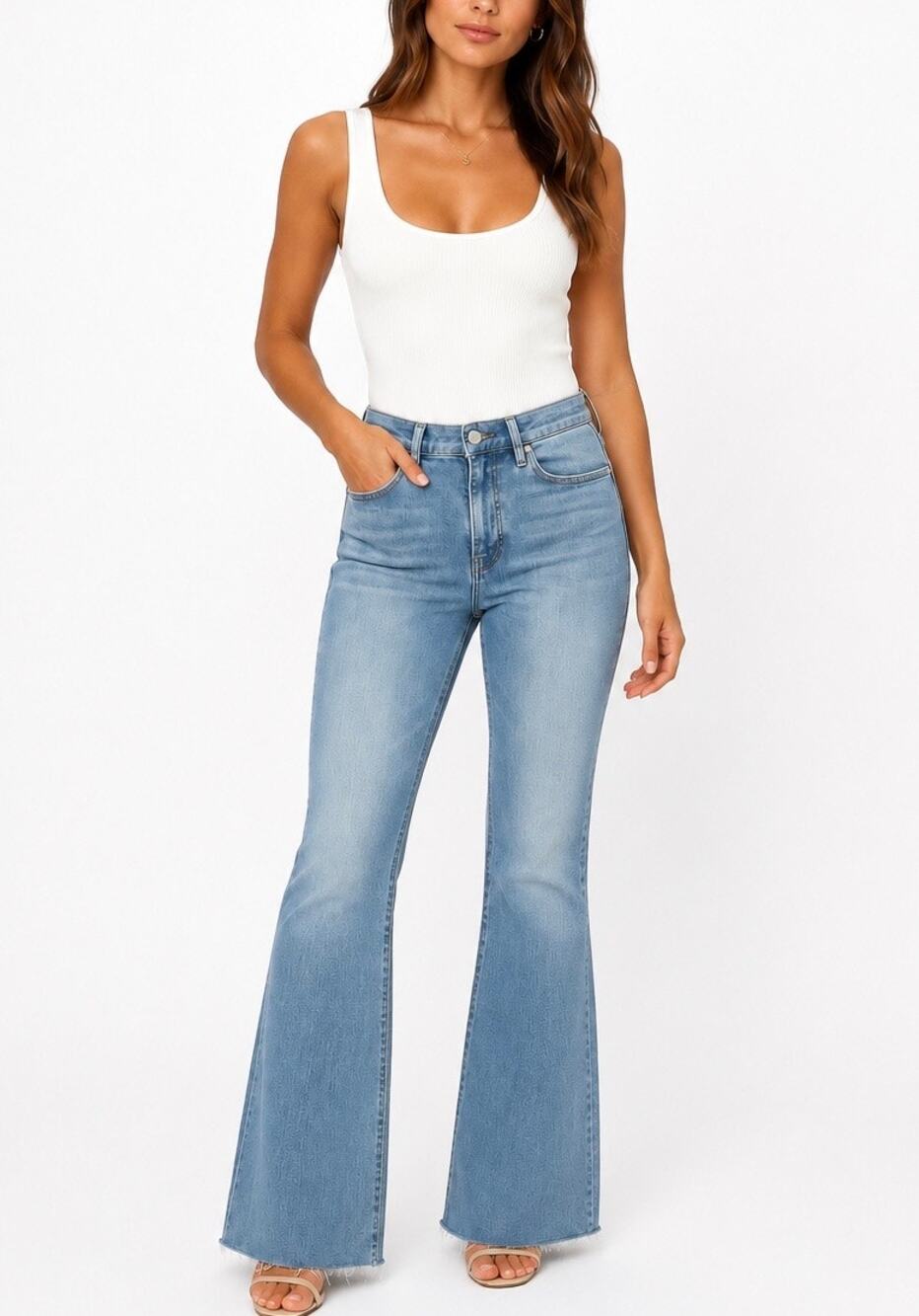 FRAME Le Easy Flare Jeans Light Wash Raw Hem High Rise Size 31